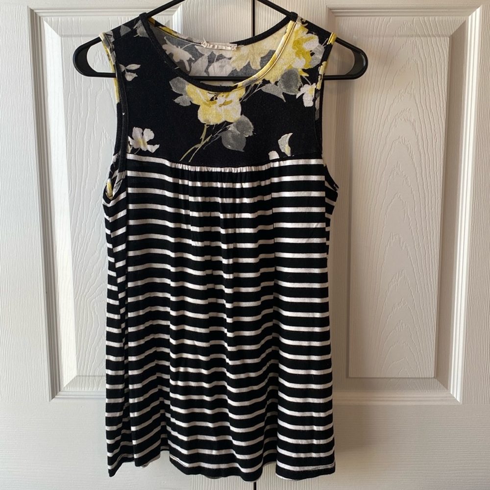 🖤💛Striped floral tank 💛🖤
